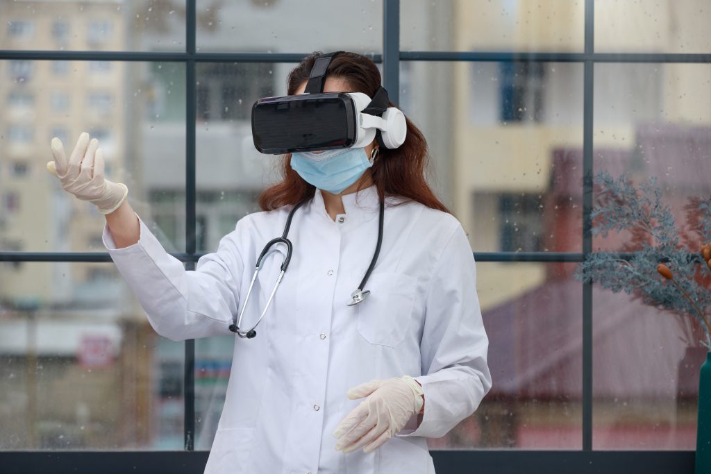 Virtual reality helps healthcare students